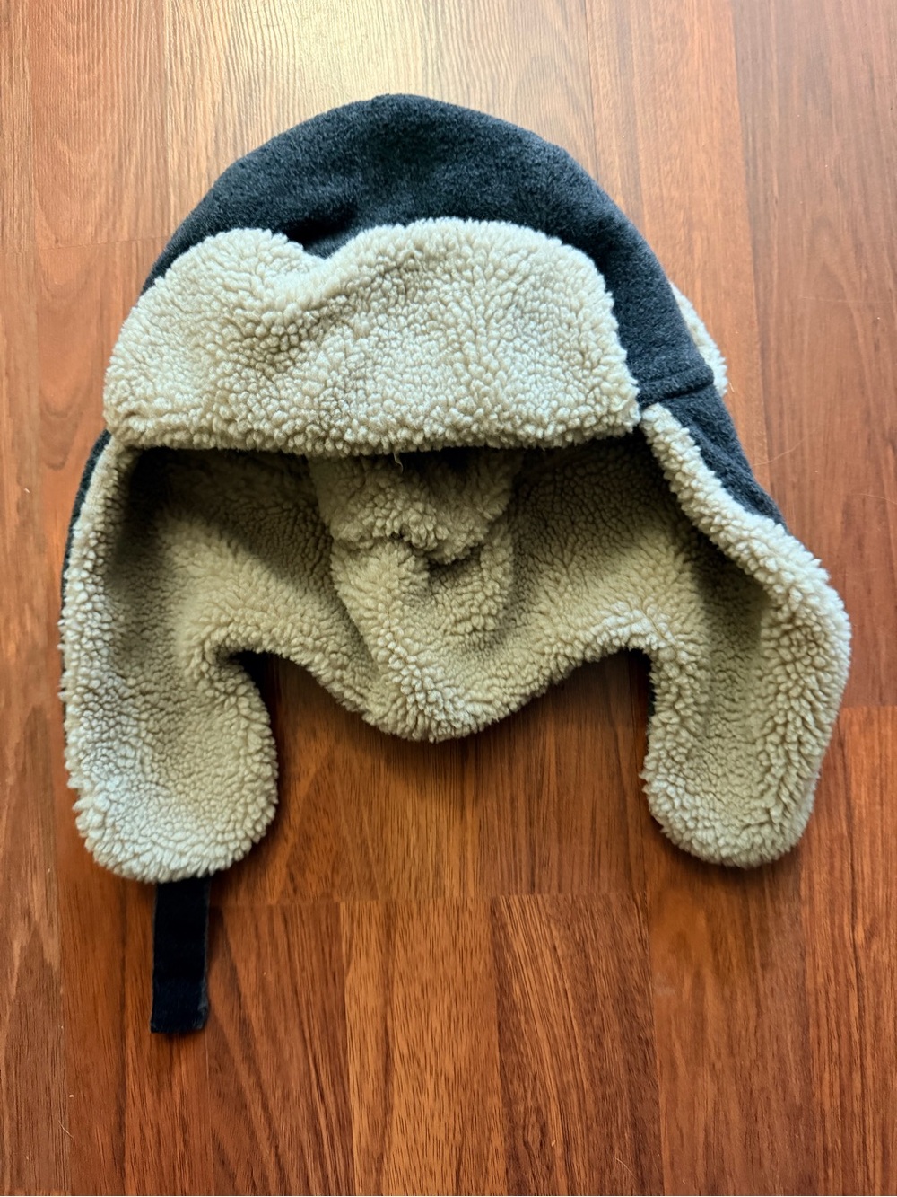 Men's Sherpa-Lined Trapper Hat in Charcoal and Cream
